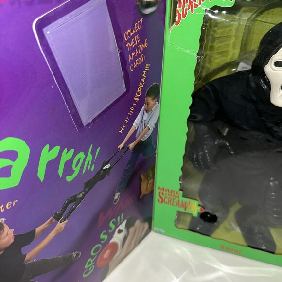 MANLEY TOY QUEST STRETCH SCREAMERS ELECTRONIC GHOUL  WITH BOX - Picture 2 of 16